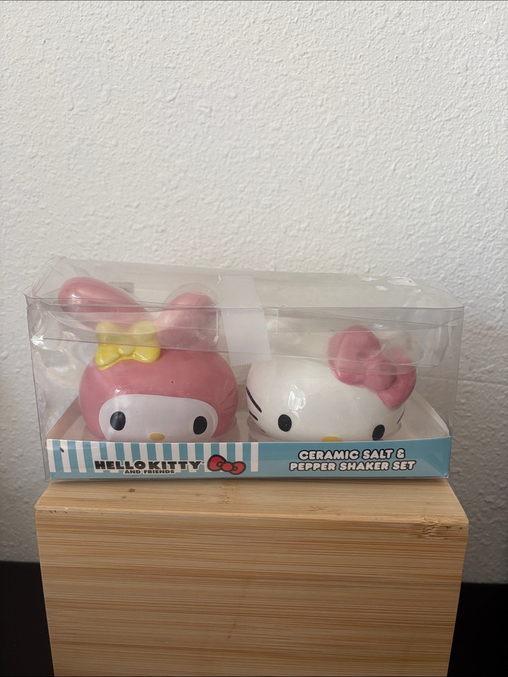 Sanrio Hello Kitty & My Melody Ceramic Shaker Set - Pink, White & Yellow